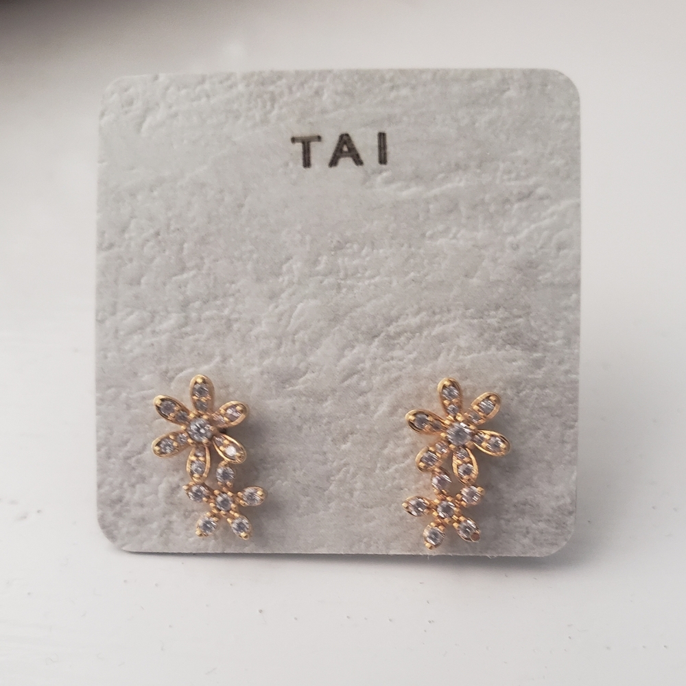 Tai Gold Plated Earrings, small flowers